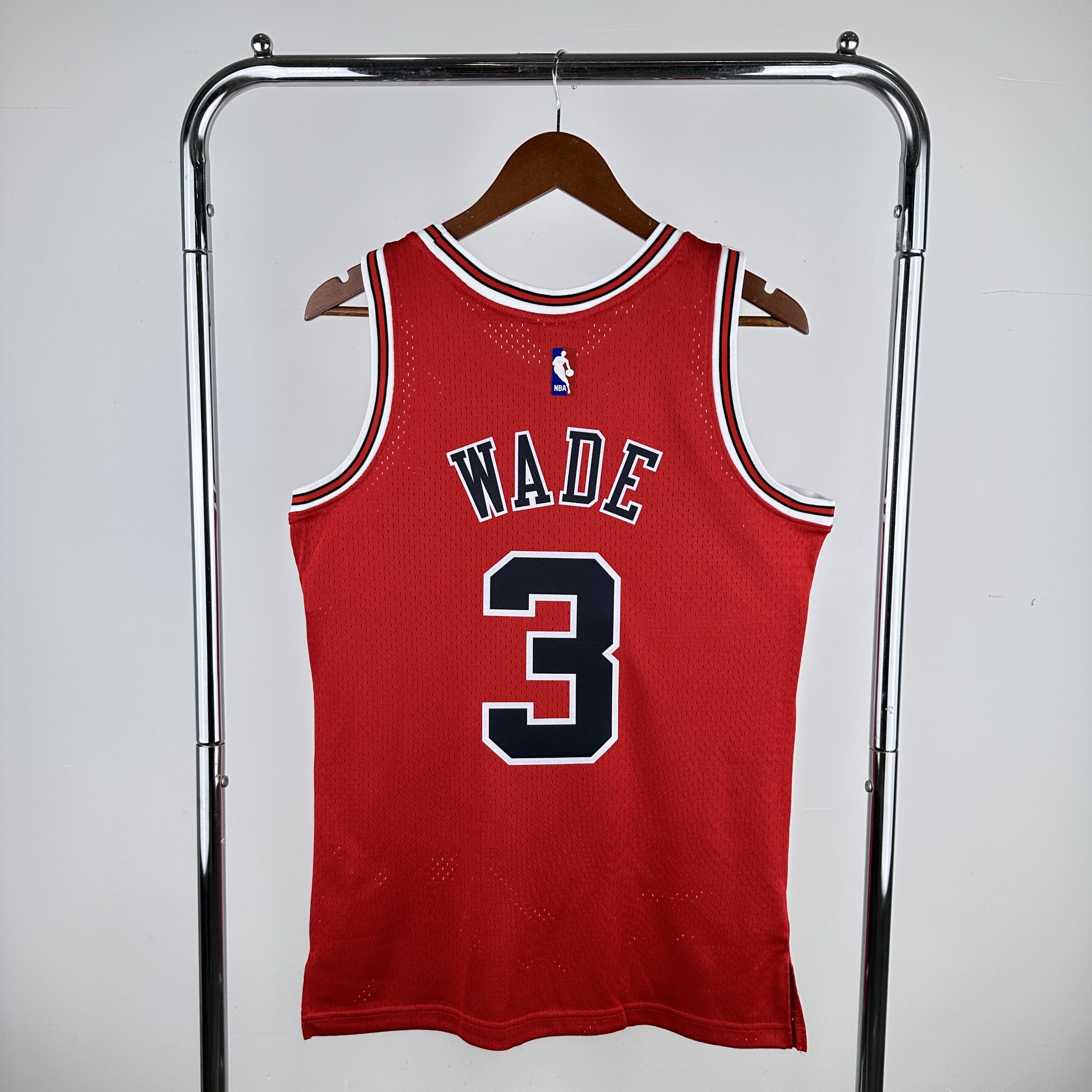 Men Chicago Bulls #3 Wade Red Throwback 2024 NBA Jersey->miami heat->NBA Jersey